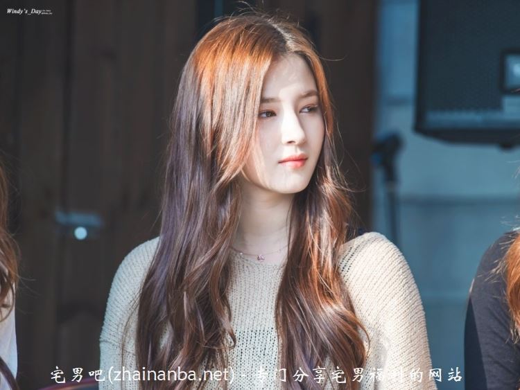 낸시 紧身牛仔裤 李承利 Nancy MOMOLAND 