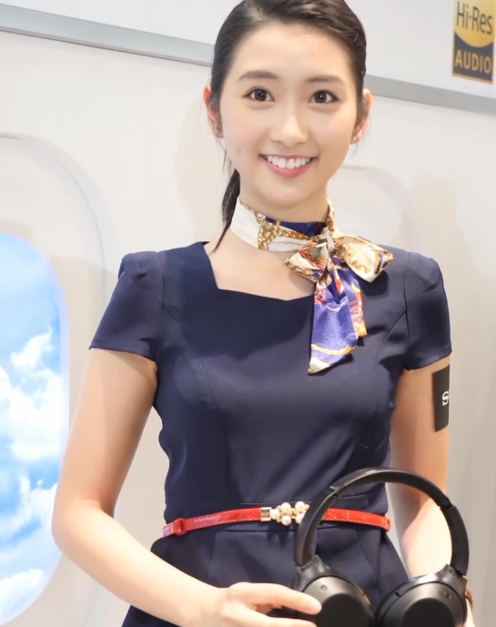 给你们介绍一个香港的小姐姐 模特nam wong黄静蓝